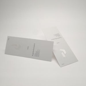 Étiquette de taille personnalisée avec impression offset à effet surélevé brillant avec logo UV en relief en relief avec contenu de taille pour les vêtements de marque de vêtement - Product Image 5