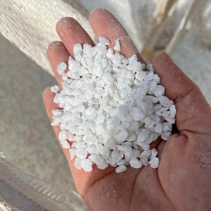 Natural Round Cobble Pebbles Snow <b>White</b> Stone Originating From Vietnam Polished Finish for Exterior Application - Product Image 1