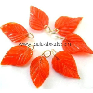 6 feuilles de verre en épingle à tête vintage encastrées sur fil souple, jaune et orange, perles de verre vénitien au chalumeau dans des breloques en verre fantaisie - Product Image 4