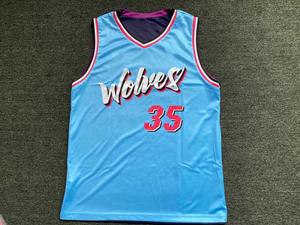 Ensemble de maillots de basket-ball personnalisables Vêtements de sport respirants avec chemises de style baseball Options de taille disponibles - Product Image 2