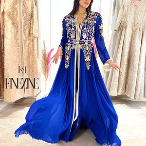 Caftan en soie bleu royal élégant vêtements traditionnels musulmans marocains avec broderie à la main Style décontracté antistatique respirant - Product Image 5