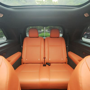 SUV Híbrido de Lujo Usado de 6 Plazas, Año 2024, 30 000 KM, Interior Espacioso con Asientos de Cuero Nappa, Pantalla Grande - Product Image 2