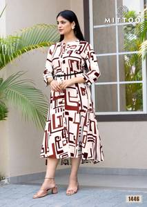 Collection en gros de matériel en viscose fantaisie Kurti imprimé rayonne pour le catalogue de fêtes décontractées disponibles au tarif de gros - Product Image 2