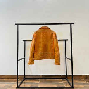 Chaqueta de cuero con tachuelas para hombre, abrigo de motociclista Vintage con diseño de tachuelas de Metal, chaquetas de cuero transpirables personalizadas - Product Image 2