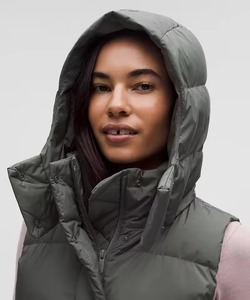 เสื้อกั๊กพัฟเฟอร์ผ้าแคนวาสพิมพ์ลายสำหรับผู้หญิง น้ำหนักเบา ผลิตตามสั่ง (OEM) มีกระเป๋าข้าง กันน้ำ เป็นมิตรกับสิ่งแวดล้อม วัสดุใส่สบายสำหรับฤดูหนาว - Product Image 6