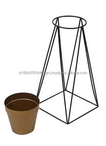หรูหราทันสมัยสีดําทองออกแบบเรขาคณิตพื้นชาวไร่โลหะพร้อมขาตั้ง - Product Image 5