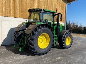 Modelo de tractor 4X4 John-Deere 6130R bastante usado a la venta - Product Image 4