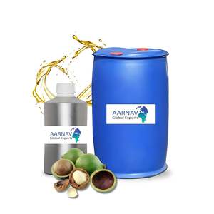 Aarnav Global Exports Huile de support de graines de tamanu de haute qualité pour les soins de la peau - Product Image 2