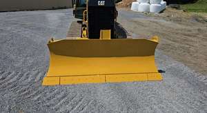 Livraison gratuite Chargeuse sur chenilles CATERPILLAR D3K2 XL avec cabine EROPS chauffée/climatisee, radio fonctionnelle, godet GP avec dents - Product Image 5