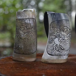 Mug en corne de bœuf sculpté à la main de qualité supérieure RM International, toucher réel, pour boire du miel, style rustique, artisanat naturel, gratuit - Product Image 1