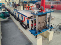 Machine automatique stable pour la fabrication de piliers et de panneaux de clôture en acier galvanisé U125, avec moteur et pompe – Prix compétitif