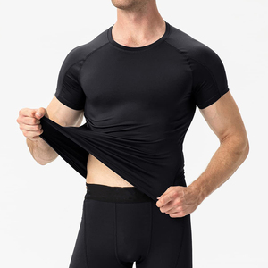 T-shirt Slim Fit unisexe de bonne qualité, personnalisé et respirant, tissu ultra doux au toucher, en polyester, pour l'entraînement et la gym - Product Image 3