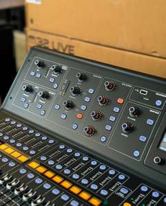มิกเซอร์ดิจิตอลระดับมืออาชีพ MIDAS M32R LIVE รุ่นล่าสุด 40 อินพุต 5.0 แชนแนล ตัวเครื่องสแตนเลส สำหรับงานแสดงสด - Product Image 2