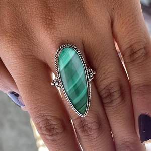 925 argent Sterling fête porter des anneaux de mode pour les femmes malachite naturelle lisse forme ovale sculpté pierre précieuse anneau taux de vrac - Product Image 6