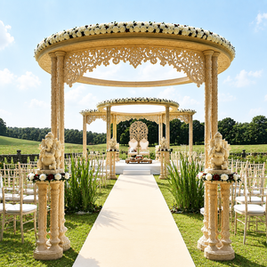 Mandap de Boda de Madera con Dos Pilares de Tendencia, Último Modelo de Mandap para Bodas al Aire Libre, Mandap con Gran Corona para Bodas en Destino en Australia - Product Image 3