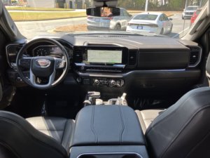 GMC Sierra 1500 4WD Crew Cab 147 Elevation 2023 Usada en Buen Estado con 3SB - Product Image 5