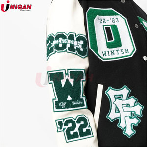 แจ็กเก็ตฤดูหนาวแขนหนังขนสัตว์ที่ทันสมัยสวมใส่สบายพร้อมตราปักผ้ากำมะหยี่แนววินเทจและการเย็บปะติดปะต่อกันของตัวแทนแบบคลาสสิก - Product Image 5