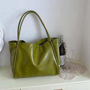Sac fourre-tout en cuir souple pour femmes, grande capacité, sac à bandoulière, sac à main décontracté pour tous les jours, élégant et léger, idéal pour le shopping - Product Image 5