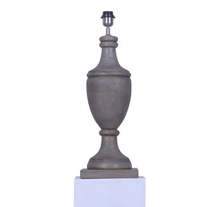 Nouvelle lampe de table en bois élégante pour chambre à coucher, salle à manger et salon Décoration de maison de qualité et utilisation d'hôtel Excellent éclairage - Product Image 1