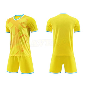 Uniforme de Fútbol Hecho en Pakistán de la Mejor Calidad al por Mayor, Ropa de Entrenamiento Nueva, Ropa Deportiva Premium 100% Poliéster, Colores y Logotipo Personalizados - Product Image 1