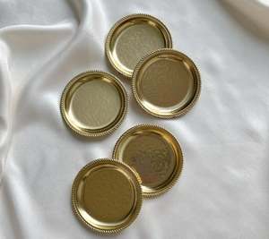 Lot de 5 sous-verres ronds en laiton durables faits à la main avec motif corde torsadée, tapis et supports artisanaux (Style moderne) - Product Image 4