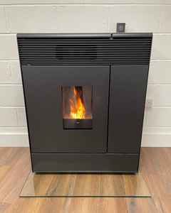 Estufa de pellets de madera de alimentación automática con gran salida de calor y función de control de temperatura calentador eléctrico disponible para la venta - Product Image 3