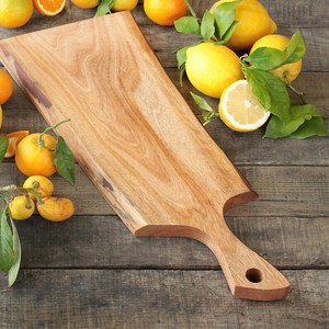 Planche à découper en bois élégante et lisse pour la préparation des aliments gastronomiques disponible à un prix abordable - Product Image 1