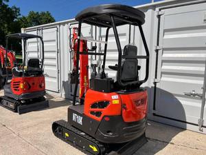 Livraison gratuite Nouvelle mini-excavatrice sur chenilles CFG NT18K de 1,37 tonne |   15 CV pour moteur diesel |   Profondeur de creusement de 2,12 m |   Moteur PLC pour pince hydraulique - Product Image 2