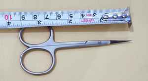 Ciseaux à ongles à cuticules à pointe de flèche Finition polonaise Ciseaux à ongles à cuticules en acier inoxydable allemand avec emballage personnalisé - Product Image 6