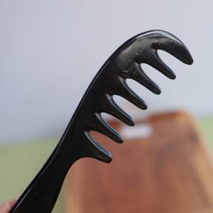 Peine de pelo de cuerno de búfalo hecho a mano para mujer para uso doméstico - Product Image 2