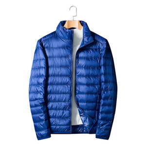 Chaqueta Impermeable Unisex con Cuello Alto y Cierre de Cremallera, Talla XL, Abrigo Acolchado para Invierno - Product Image 1