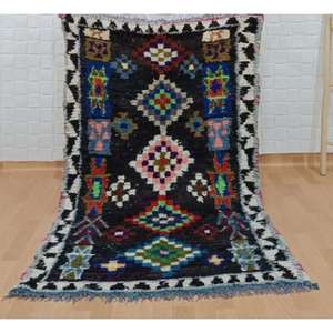 Tapis Boucherouite marocain authentique fait main, style bohème chic, coloré, vintage, artisanat Atlas, décoration. - Product Image 1