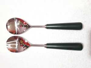 เซิร์ฟสลัดสแตนเลสพร้อมที่จับดีไซน์เนอร์ชุดเครื่องมือสลัดช้อนส้อมขายส่งอุปกรณ์ครัว - Product Image 3