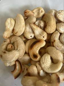 เม็ดมะม่วงหิมพานต์แบบคั่วและแปรรูปจำนวนมากมี W180 W240เกรด W320สำหรับคำสั่งซื้อส่งออก - Product Image 4