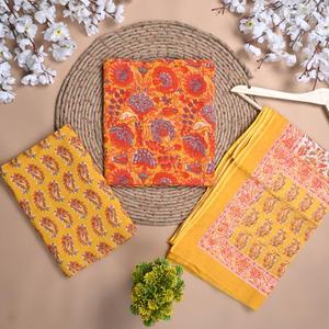 Salwar Kameez pakistanais orange pour occasions spéciales avec dupatta en coton à imprimé floral (SHKS1130) - Product Image 1