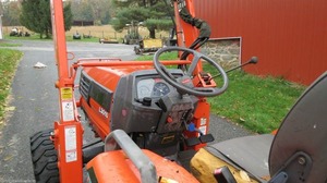 Pour tracteur à roues Kubota L3010 avec composants de moteur efficaces - Product Image 6