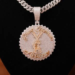 Colgante de Plata de Ley 925 de Lujo con Elegante Diamante, Elegancia Atemporal, Claridad VVS, Patrón de Letra de Corazón, Joyería de Moissanita - Product Image 5