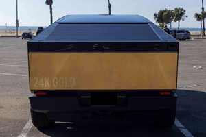 Tesla Cybertruck Cyber Beast 2024, Tracción en las Cuatro Ruedas, Bajo Kilometraje, Turbo, Cuero Oscuro, Caja de Cambios Automática, Volante a la Izquierda - Product Image 3