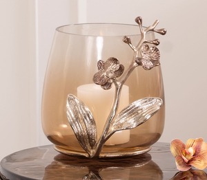 Verre d'ouragan doré fabriqué à la main avec bougeoir floral parfait pour un salon élégant et un décor de salle à manger - Product Image 4