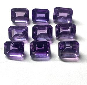 พลอยธรรมชาติ อเมทิสต์ 1 กะรัต ทรงคุชชั่น พลอยแท้บริสุทธิ์จากแซมเบีย สีเขียว ได้รับการรับรองจาก IGI สำหรับงานแฟชั่น - Product Image 3
