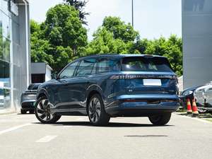 รถยนต์ไฟฟ้ามือสอง ปี 2026 รุ่น I E008 ระยะทางวิ่ง NEDC 201-300 กม. แบตเตอรี่ 50-70 กิโลวัตต์ชั่วโมง ดีไซน์ทันสมัยและความเร็วสูง - Product Image 2