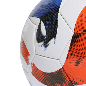 Ballons de football/soccer personnalisés fabriqués au Pakistan avec logo – Ballon de football durable de la meilleure qualité - Product Image 3