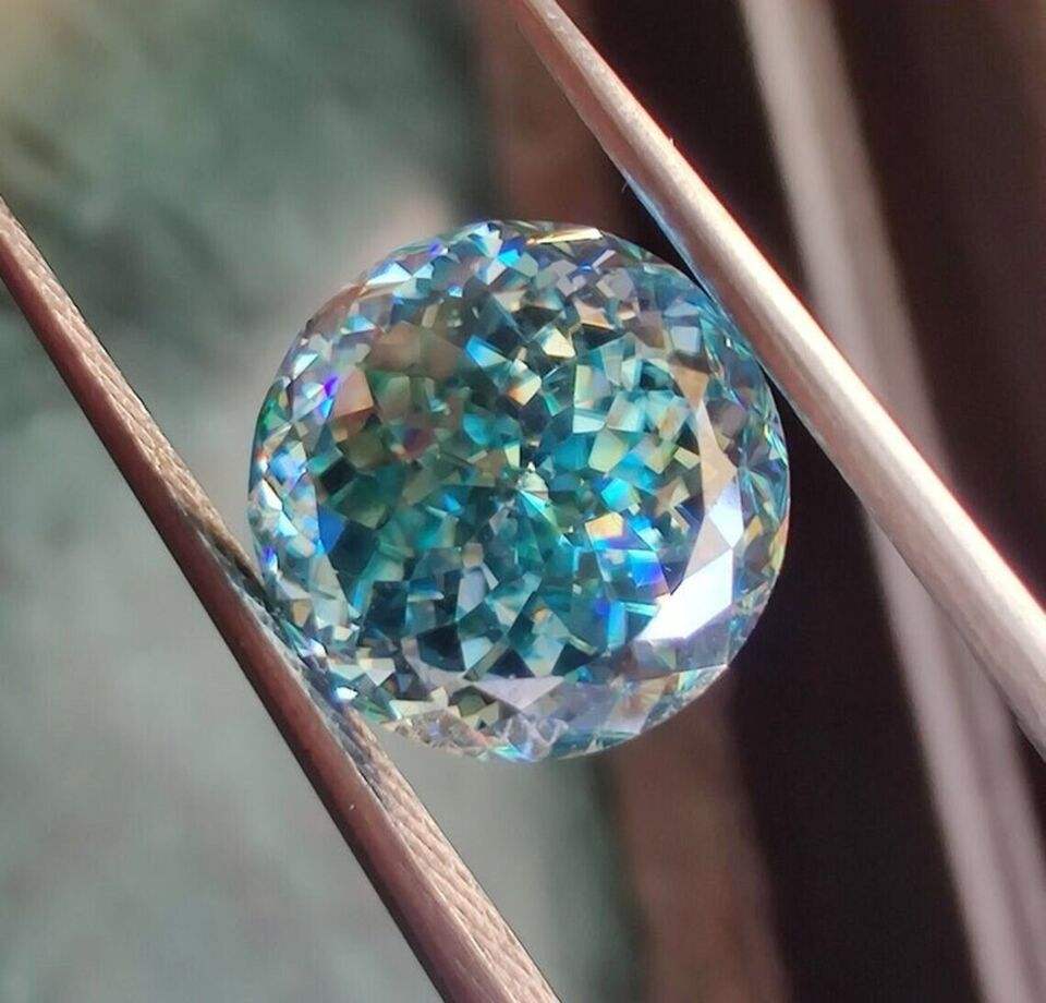 สีเขียว