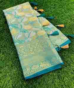 Nouvelle tenue de saree brodée tendance avec chemisier lourd à séquence de cordon unique sur tissu en filet d'organza pour les mariages - Product Image 5