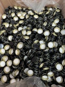 Tappo di bottiglia in metallo nero di alta qualità con fodera, un lotto di 128 000 unità, spedizione gratuita - Product Image 2