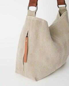 Sacs en toile de jute Design supérieur avec longue poignée Taille personnalisée Cadeaux de shopping parfaits Utiliser un sac fourre-tout en toile fait main de haute qualité - Product Image 1