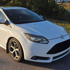 Ford Focus ST 2014 Usado en Perfectas Condiciones - Product Image 1