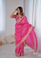 Saree en soie Gold Crush Premium avec des fils à broder lourds Codding et paillettes fonctionnent parfaitement pour la saison des mariages