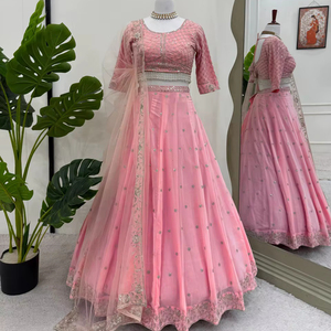 Ensemble Lehenga Choli de créateur traditionnel d'été pour fête de mariage nuptiale lourd brodé de rose avec Dupatta vêtements de fête pour femmes - Product Image 1