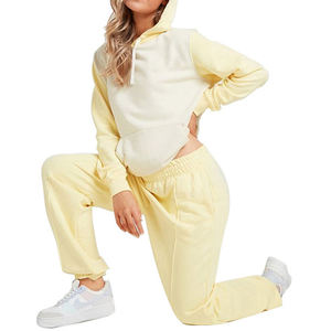 Colección de Invierno 2023 de Terciopelo, Conjuntos Deportivos Unisex Personalizados, Conjuntos Deportivos de Manga Larga para Mujer, Cálidos, Talla Grande, Transpirables, Elásticos en Cuatro Direcciones - Product Image 1